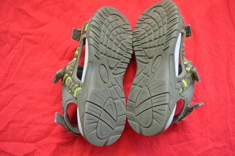 Sandály  v.35, stélka 21, 35