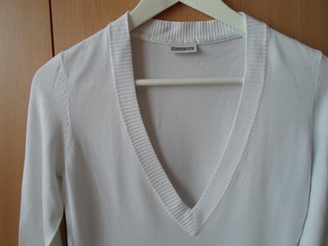 Bílý delší svetr svetřík s výstřihem do v, street one,s
