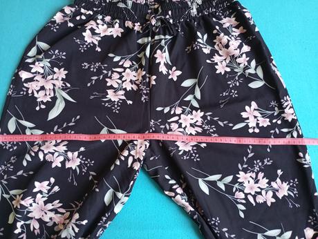 Letní květinové kalhoty, l