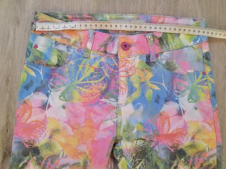 Barevné kalhoty jeany, 158