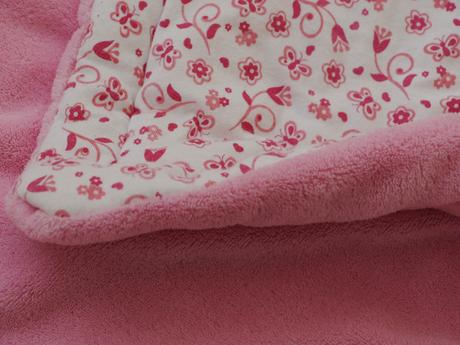 Prijemna a vyteplena decka pro miminko ,