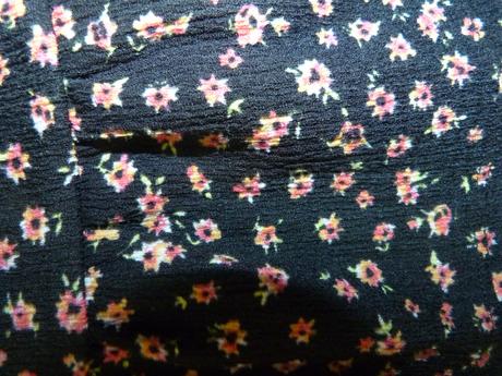 Zara šaty černé, drobně květované vel. 92, zara,92