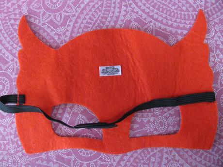 Kostým -3 dílný overal,plášť a škraboška pjmasks,