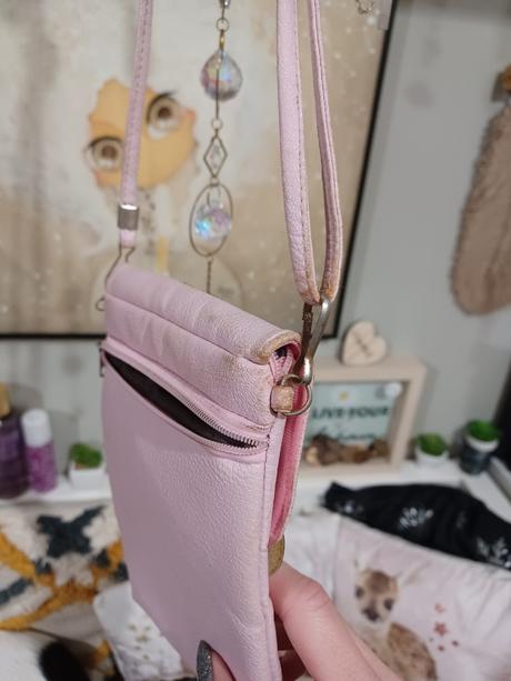 Malá kabelka crossbody, 