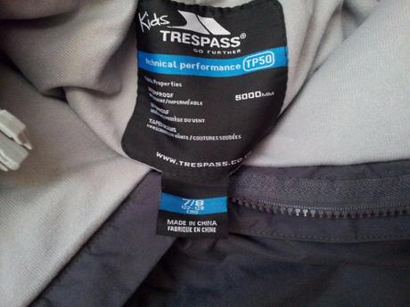 Tm.šedé lyžařské kalhoty, zn.trespass, vel.7-8let, 122