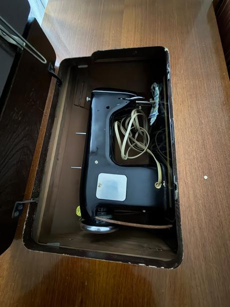 Minerva stary sici stroj - retro,