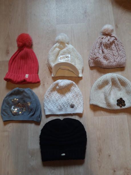 7x čepice i jednotlivě 4-9let, 