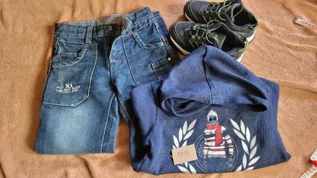 Mikina a rifle, boty zdarma, kik,122