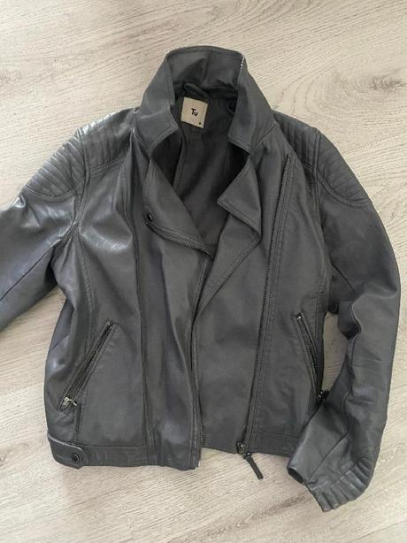 Pěkná koženková bunda velikost 38/m značky tu, tu,38