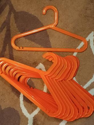 11x dětské ramínko ikea oranžové, 