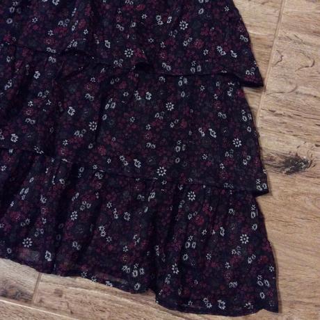 Lehoučké šaty s volánky a zavazováním, 128