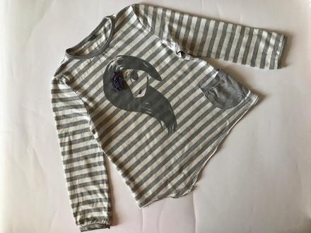 Pruhované tričko, 104