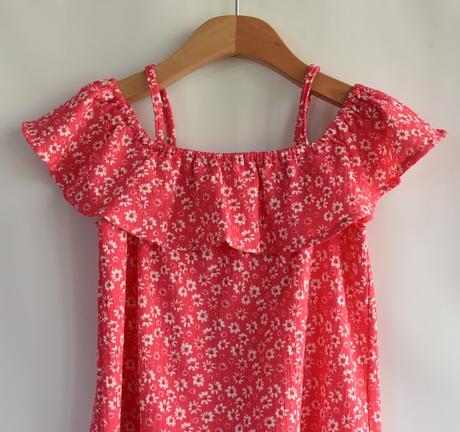 Šaty vel. 10 let, matalan,140