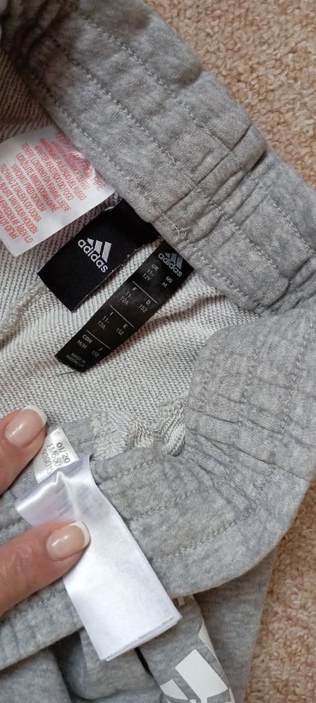 Šortky zn."adidas" vel."152", adidas,152