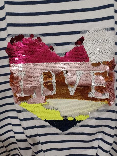 Tričko croptop s měnícími flitry, 152