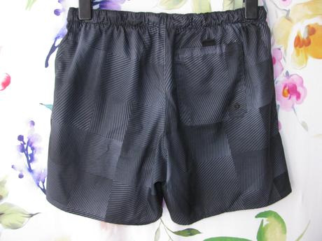 Chlapecké černé plavky, vzor, 170