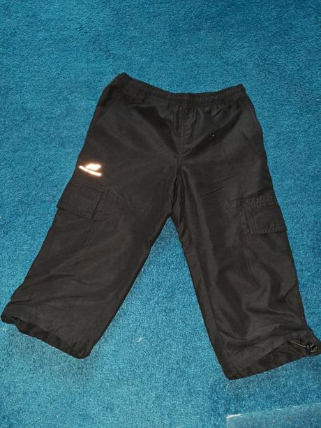 Sportovni kalhoty, 128