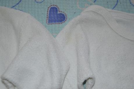 2x bílé froté body, vel. 74/80, 74