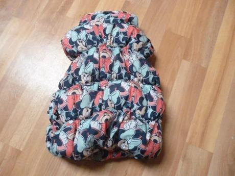 Prošívaná vesta minnie vel. 1,5-3, disney,92
