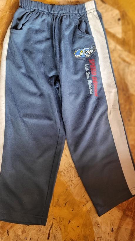 5 x tepláky a 4 x triko, 104–116