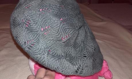 Sivá baretka - nenosená, 128