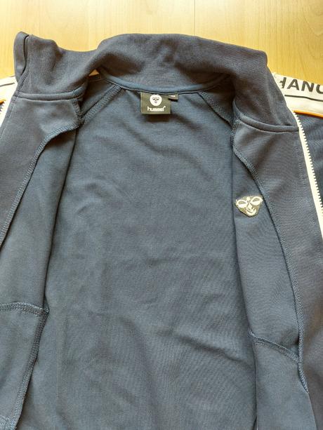 Chlapecké sportovní mikiny, top stav, 140-146, lego,140