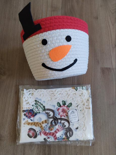 Nový vánoční ubrus s košíkem, 