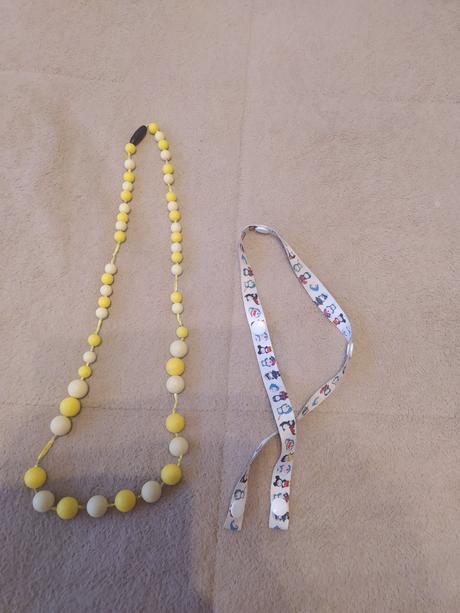 Kojící korále a šňůrka na hračky, 