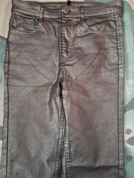 Džíny metalického vzhedu, calzedonia,158