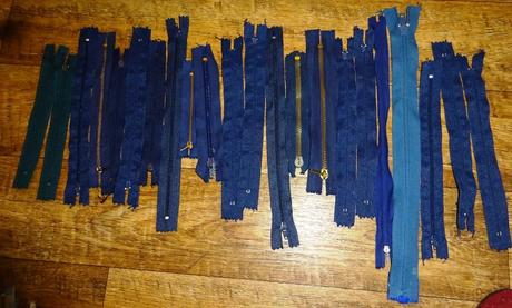 70 ks zipy do 40 cm, 