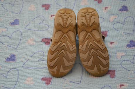 32 33 dzo béžové zdravotní sandálky, 32