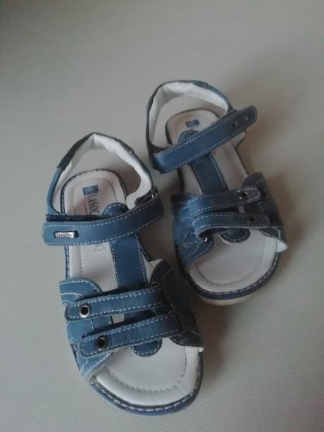 Sandálky, lasocki,30