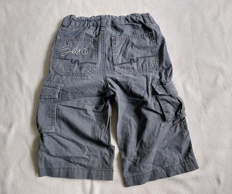 Delší kraťasy s kapsama vel. 110, 110