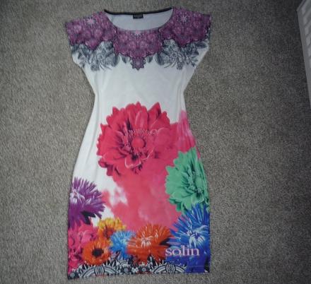 Barevné letní šaty vel s, s