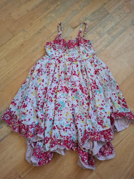 Šaty vel 122-134, chapter young,122