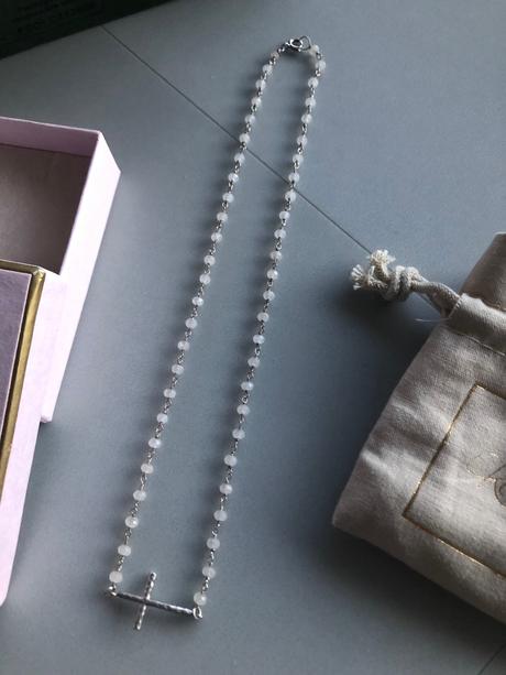 Křížek tepaný stříbro katdot růžový chalcedon, 