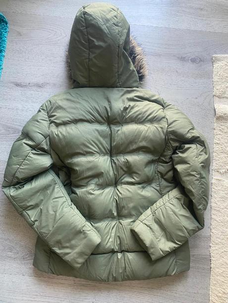 Krásná péřová bunda nike velikost 40/l, nike,40