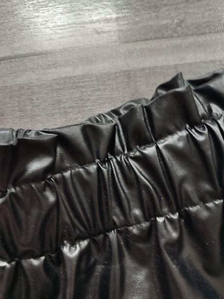 Kraťasy shein, velikost m, m