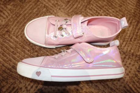 Dívčí tenisky se srdíčkem vel. 36, 36