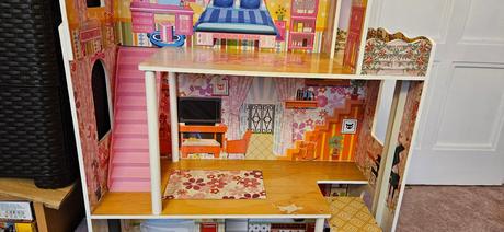 Dřevěný domeček pro panenky s vybavením - v.116cm, 