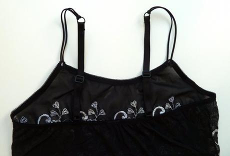 Dámská elegantní košilka s krajkou vel. 34-36 / s, s