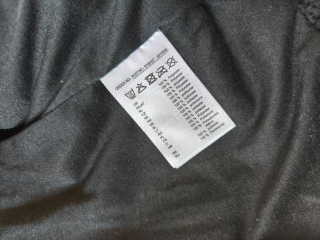 Černá chlupatá vesta 170/xs-s, takko,170