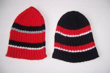 Ručně pletené čepice, 128