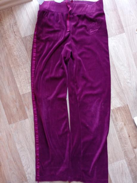 Semišové tepláky, 158