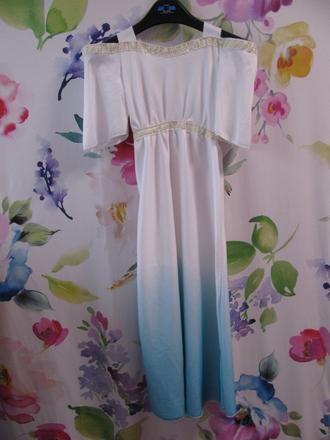 Karneval- krásný kostým řecké bohyně, 