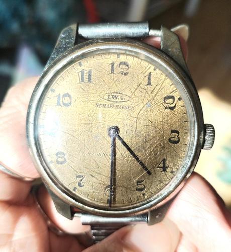 Starožitné náramkové hodinky iwc schawhausen,