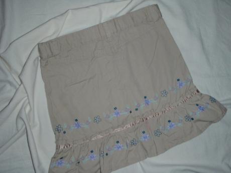 Nádherná vyšívaná sukně, cherokee,104