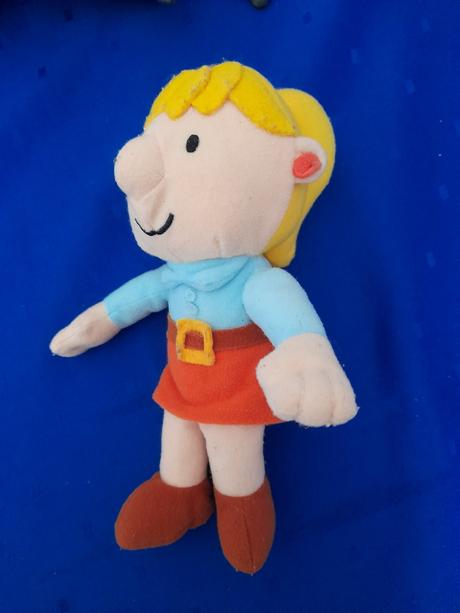 Střední týna z bořka stavitele plyšová,