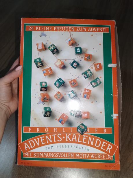 Nový adventní kalendář nepoužitý krabičkový, 
