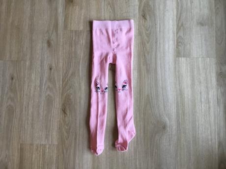 Punčocháče s kočkou, 98